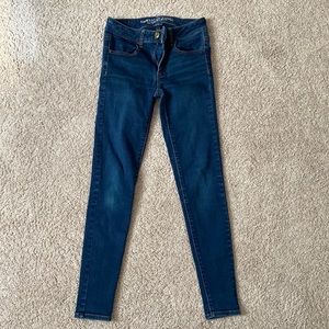 AEO DARK WASH SUPER STRETCH JEGGING